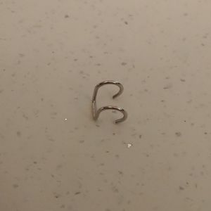 NWOT Non pierce cartilage cuff